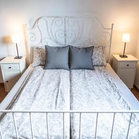 Old Town And Apartment *