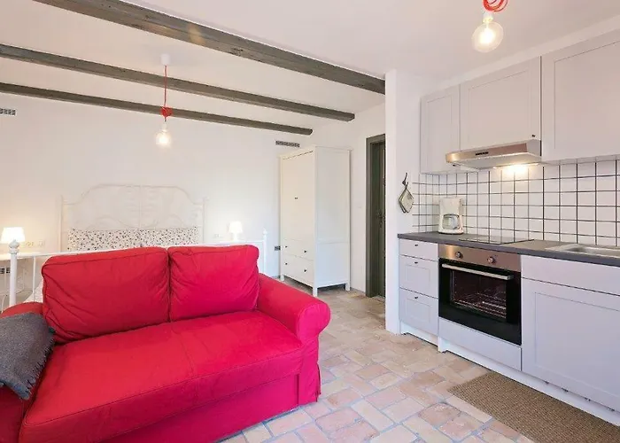 Old Town And Appartement Vrsar